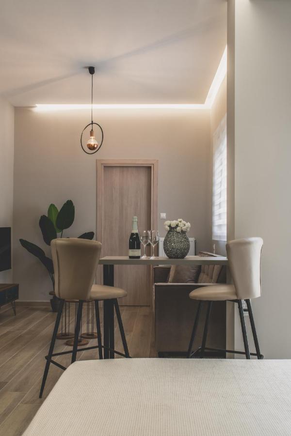 פיראוס Ederlezi Habitat Apartments מראה חיצוני תמונה